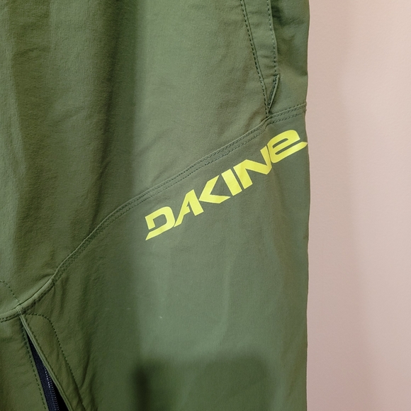 Dakine Syncline Shorts - Picture 3 of 9